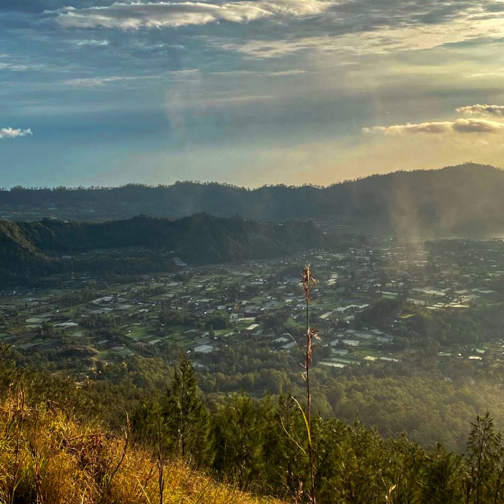 Mt, Batur photo by © @agungvitariani